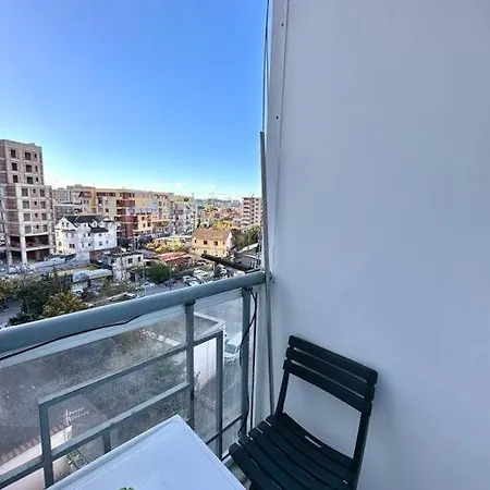 Family Living Apartment *