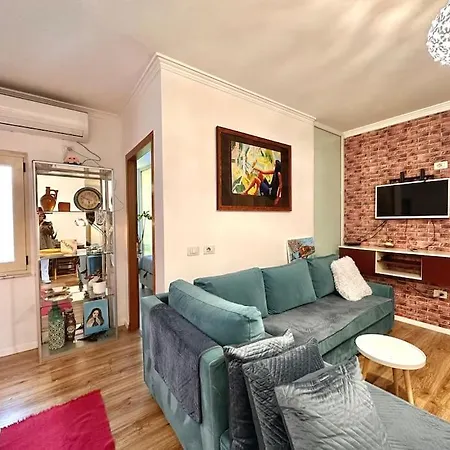 Family Living Appartement Tirana